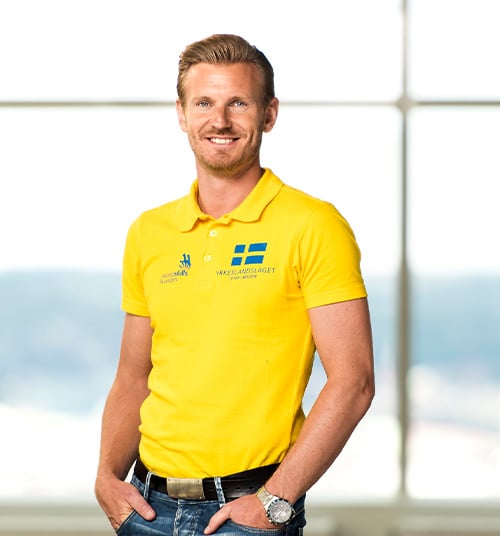 Porträttbild på Pontus Slättman i Sverige-tröja